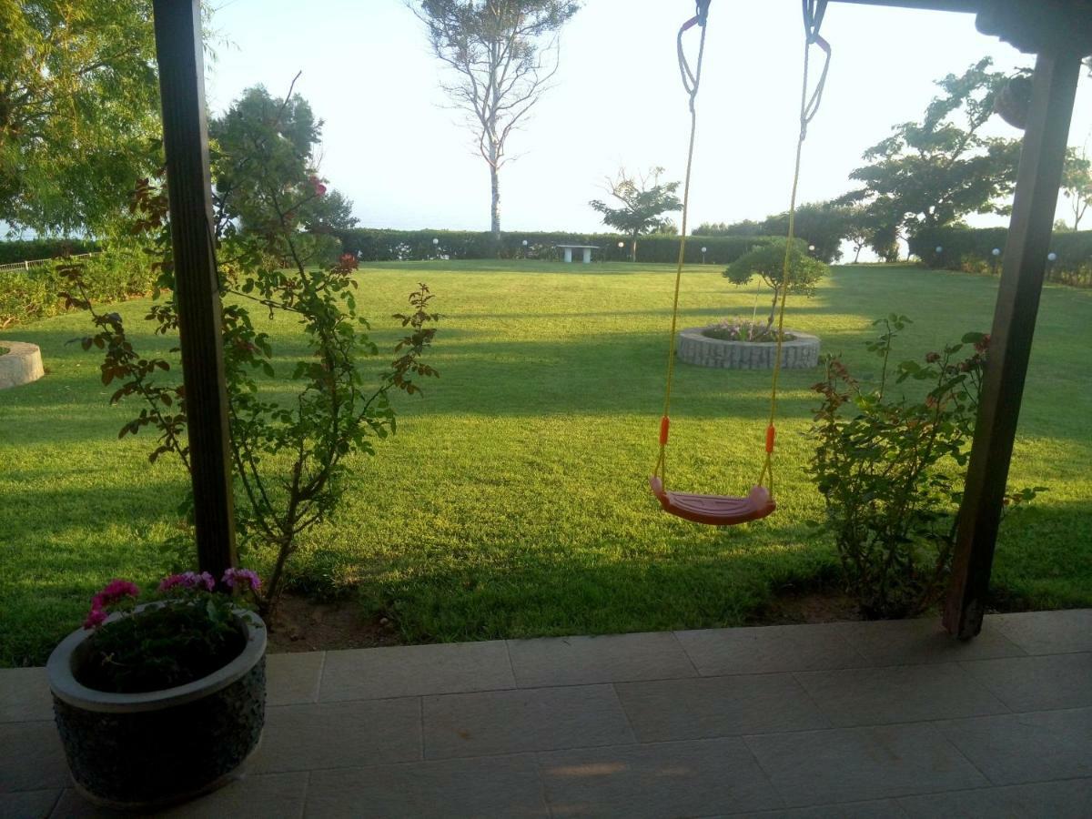 Villa Sea Esta Marónia Bagian luar foto